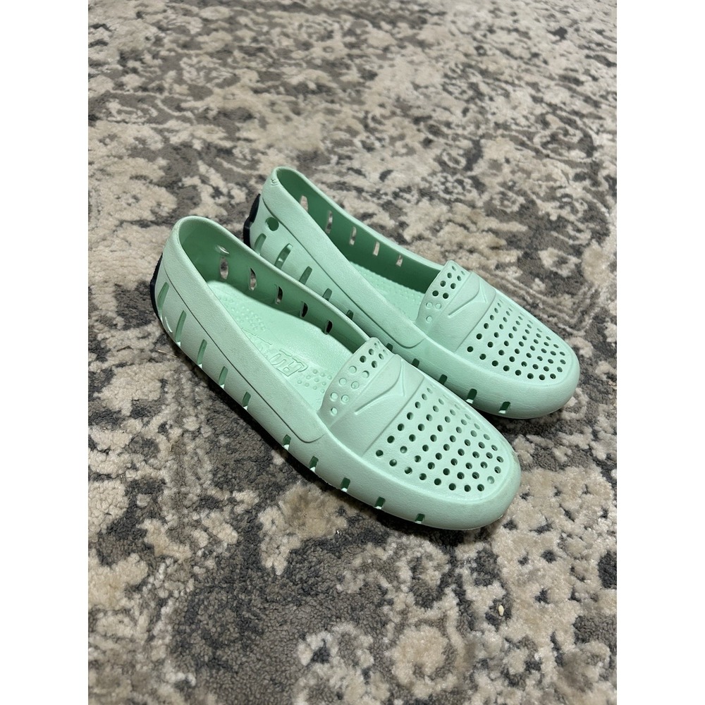 Women's Mint Floafers Shoes Size 6